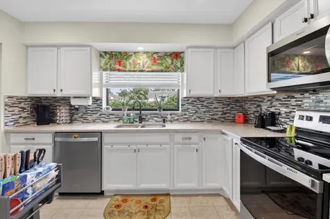 9825 Tabebuia Tree Drive Boynton Beach FL 33436