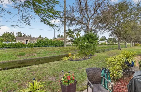 9825 Tabebuia Tree Drive Boynton Beach FL 33436