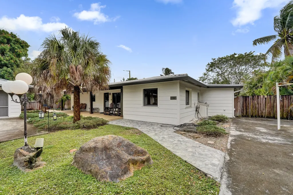 5612 Harding Street Hollywood FL 33021