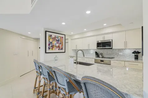100 SE 5th Avenue Boca Raton FL 33432