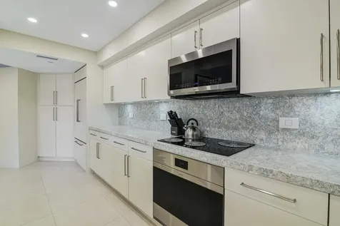 100 SE 5th Avenue Boca Raton FL 33432