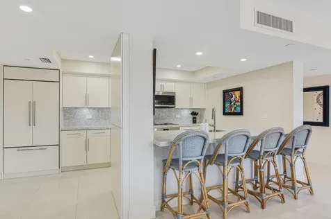 100 SE 5th Avenue Boca Raton FL 33432