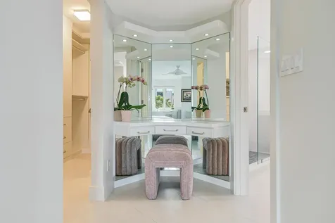 100 SE 5th Avenue Boca Raton FL 33432