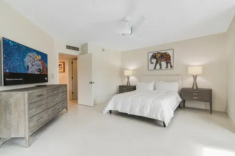 100 SE 5th Avenue Boca Raton FL 33432