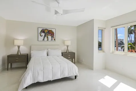 100 SE 5th Avenue Boca Raton FL 33432