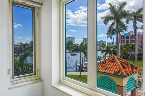 100 SE 5th Avenue Boca Raton FL 33432