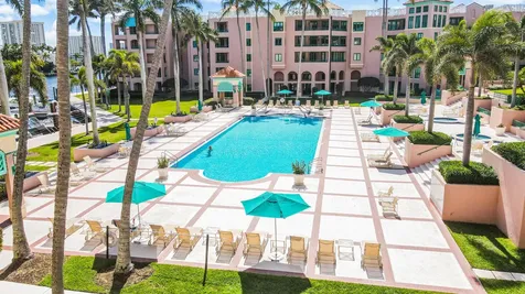 100 SE 5th Avenue Boca Raton FL 33432