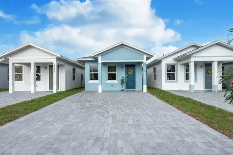 3177 Hiawatha Avenue West Palm Beach FL 33409