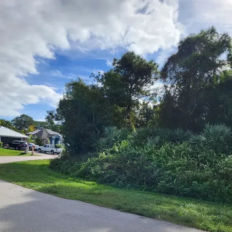 2338 SW Fern Circle Port Saint Lucie FL 34953