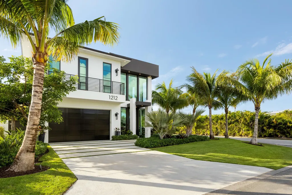 1212 Ne 8th Avenue Delray Beach FL 33483
