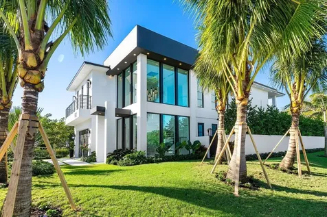 1212 Ne 8th Avenue Delray Beach FL 33483
