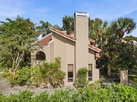 22511 Meridiana Drive Boca Raton FL 33433