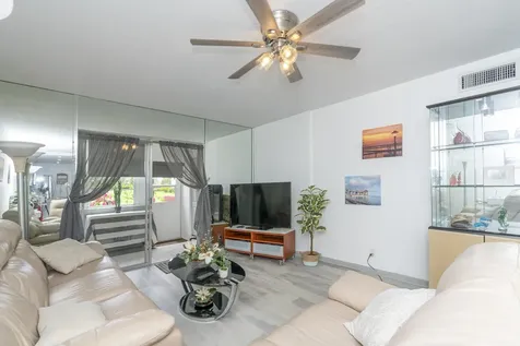 2600 Ne 1st Lane Boynton Beach FL 33435