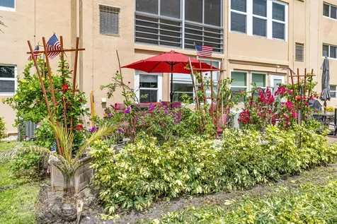 2600 Ne 1st Lane Boynton Beach FL 33435