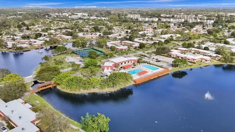 282 Cape Cod Circle Lake Worth FL 33467