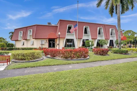 282 Cape Cod Circle Lake Worth FL 33467