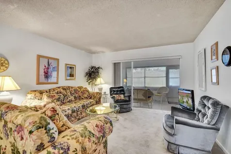 282 Cape Cod Circle Lake Worth FL 33467