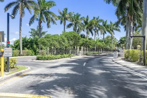 286 Lake Monterey Circle Boynton Beach FL 33426