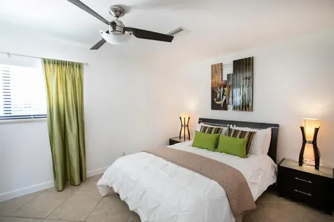 2631 NE 48 Th Street Lighthouse Point FL 33064