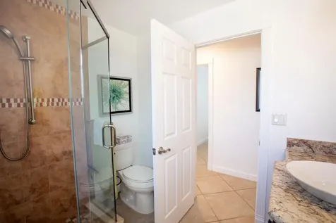 2631 NE 48 Th Street Lighthouse Point FL 33064