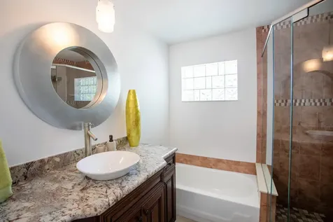 2631 NE 48 Th Street Lighthouse Point FL 33064
