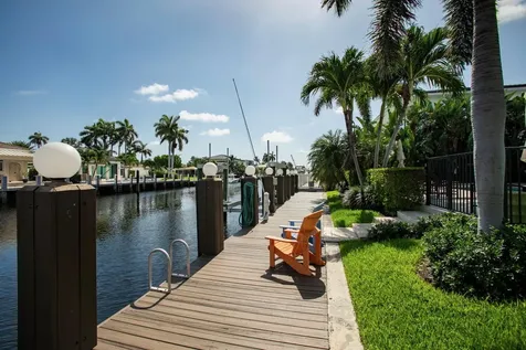 2631 NE 48 Th Street Lighthouse Point FL 33064