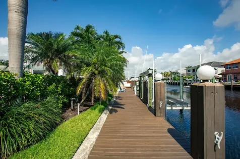 2631 NE 48 Th Street Lighthouse Point FL 33064