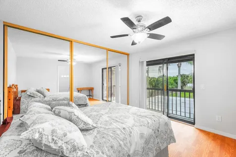 3204 Se Guenevere Lane Port Saint Lucie FL 34952