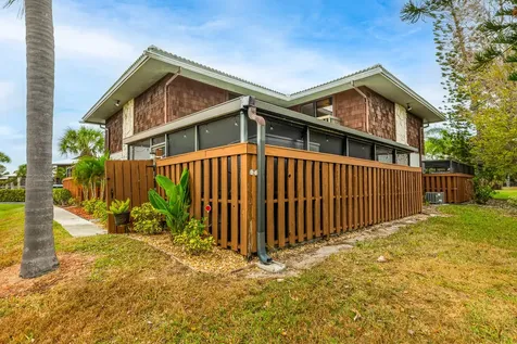 3204 Se Guenevere Lane Port Saint Lucie FL 34952