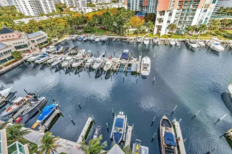 3330 Ne 190th Street Aventura FL 33180