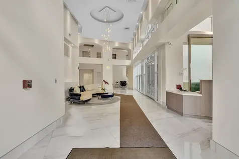 3330 Ne 190th Street Aventura FL 33180