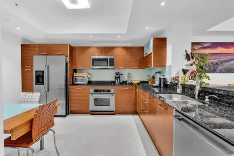 3330 Ne 190th Street Aventura FL 33180