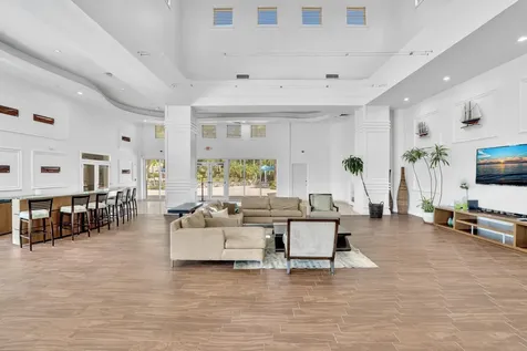 3330 Ne 190th Street Aventura FL 33180