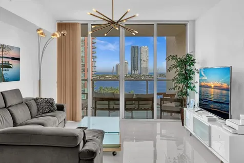 3330 Ne 190th Street Aventura FL 33180