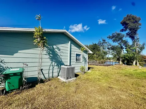 5812 Killarney Avenue Fort Pierce FL 34951