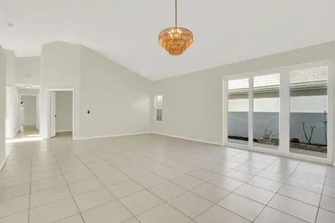 21 Selby Lane Palm Beach Gardens FL 33418