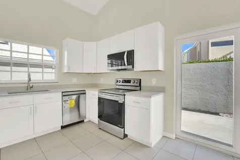 21 Selby Lane Palm Beach Gardens FL 33418