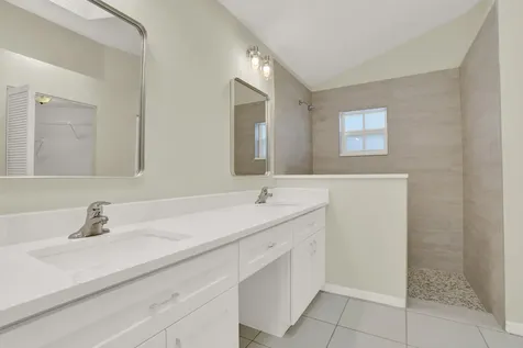 21 Selby Lane Palm Beach Gardens FL 33418