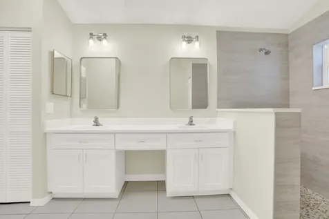21 Selby Lane Palm Beach Gardens FL 33418