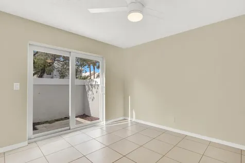 21 Selby Lane Palm Beach Gardens FL 33418