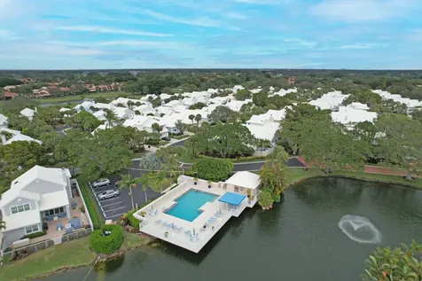 21 Selby Lane Palm Beach Gardens FL 33418