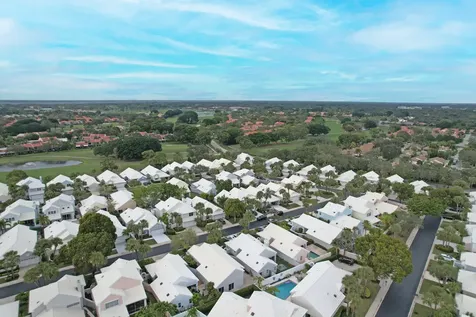 21 Selby Lane Palm Beach Gardens FL 33418