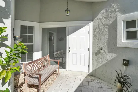 21 Selby Lane Palm Beach Gardens FL 33418