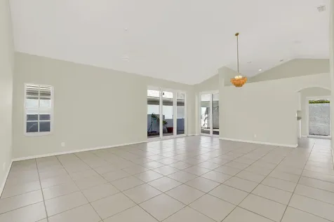 21 Selby Lane Palm Beach Gardens FL 33418