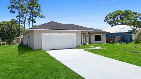 4611 Sunset Boulevard Fort Pierce FL 34982
