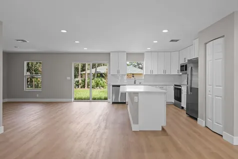 4611 Sunset Boulevard Fort Pierce FL 34982