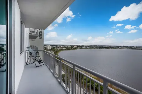 300 S Australian Avenue West Palm Beach FL 33401