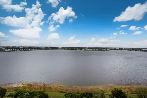 300 S Australian Avenue West Palm Beach FL 33401