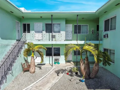 521 NE 82nd Terrace Miami FL 33138