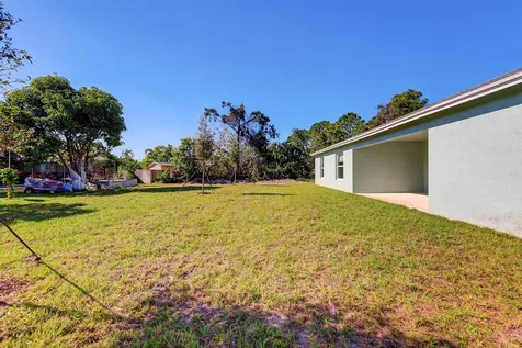 5213 Nw W Piper Circle Port Saint Lucie FL 34986